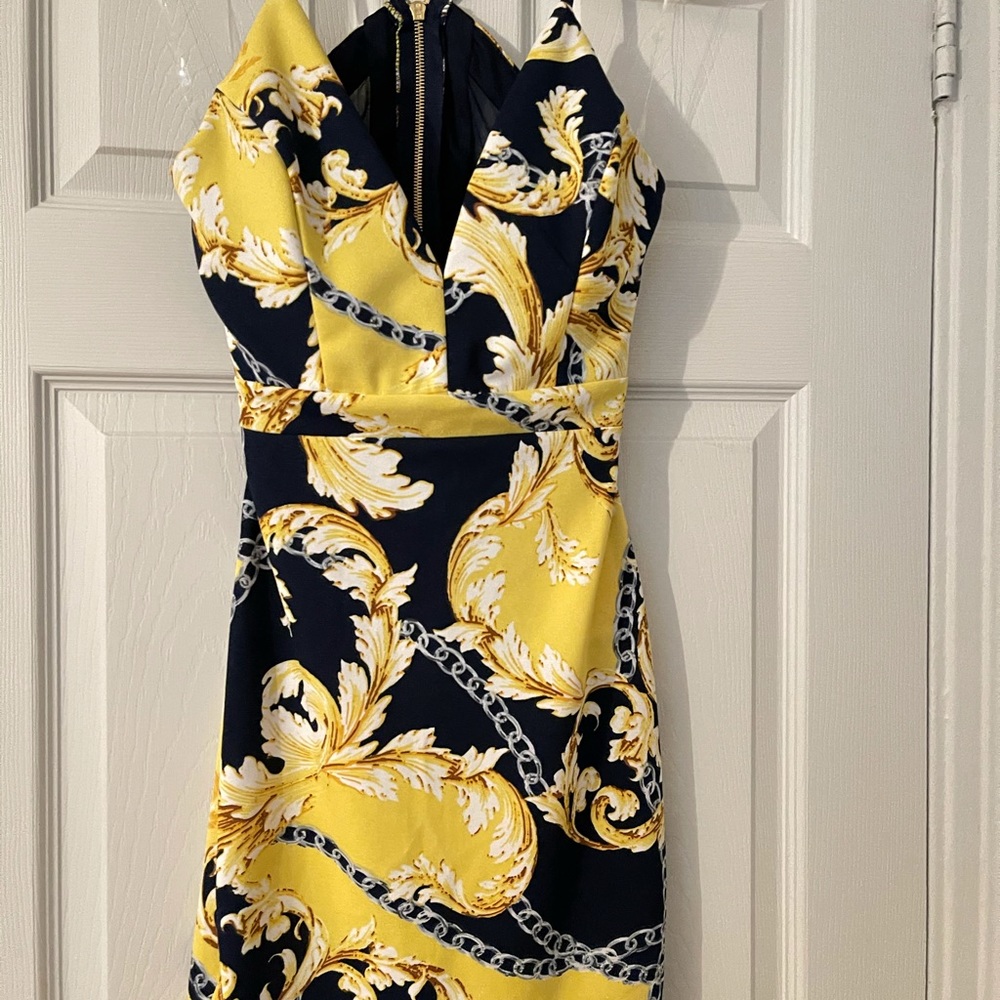 Racerback Printed Bodycon Dress_S Juniors - Picture 2 of 13
